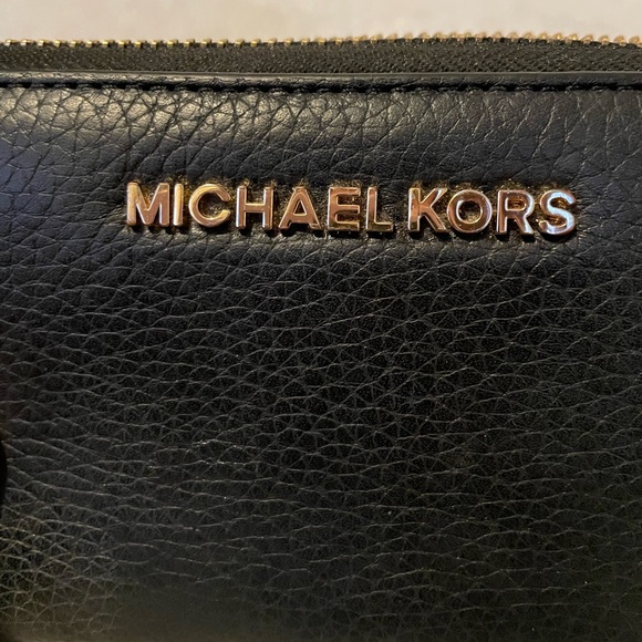 Michael Kors black pebbled leather wallet - Picture 2 of 9